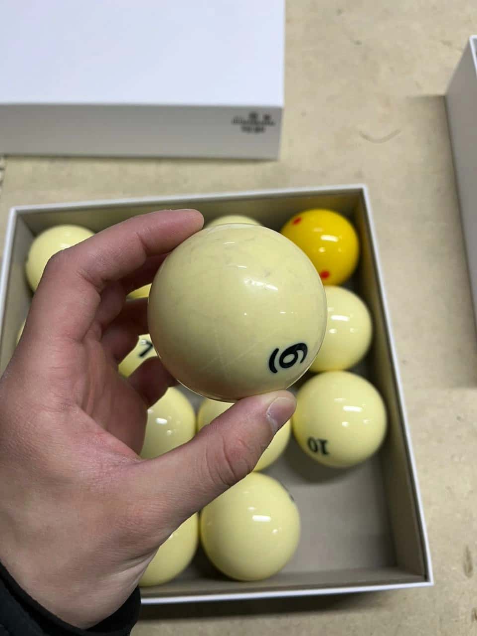 Шары Concept-Balls RP 67 мм Желтый биток с точками УЦЕНКА 2