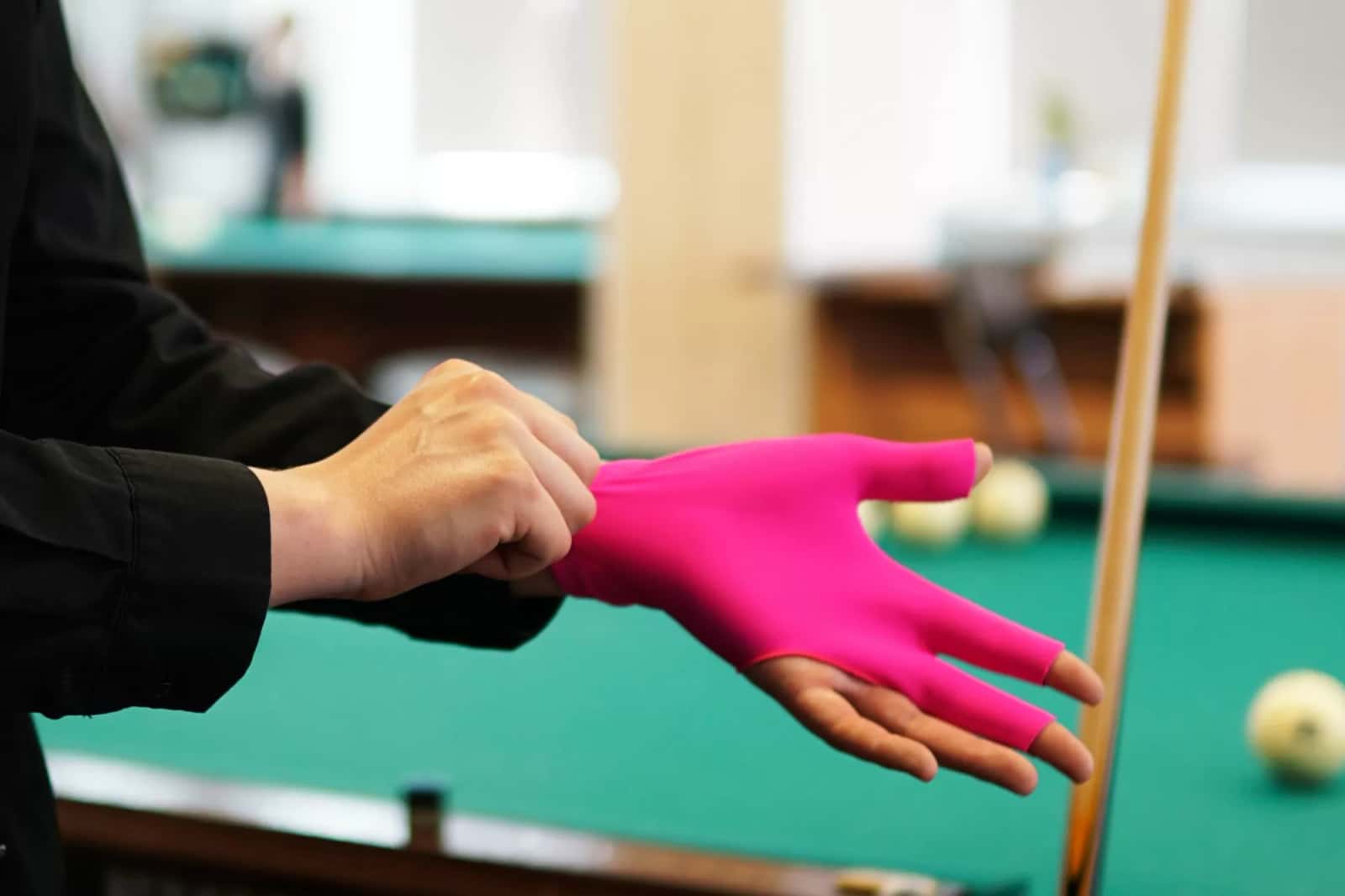 Перчатка-бильярдная Feudor Standard fuchsia S 5